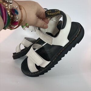 Dr Martens Voss II Sandals White Platform Size 7 Women